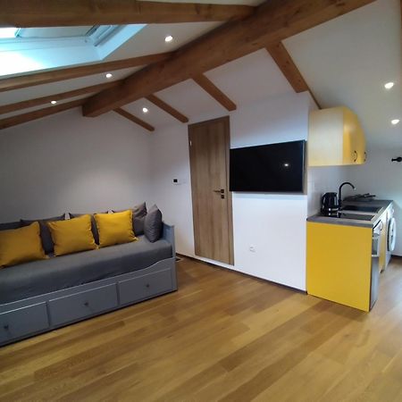 Luxury Apartment - Old Soul With A New Heart Cres Bagian luar foto