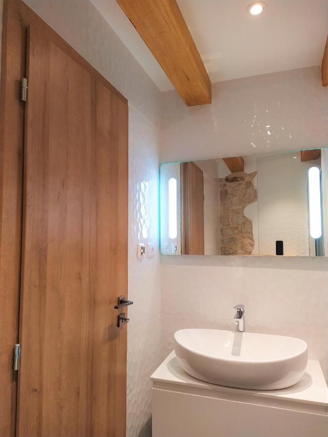 Luxury Apartment - Old Soul With A New Heart Cres Bagian luar foto