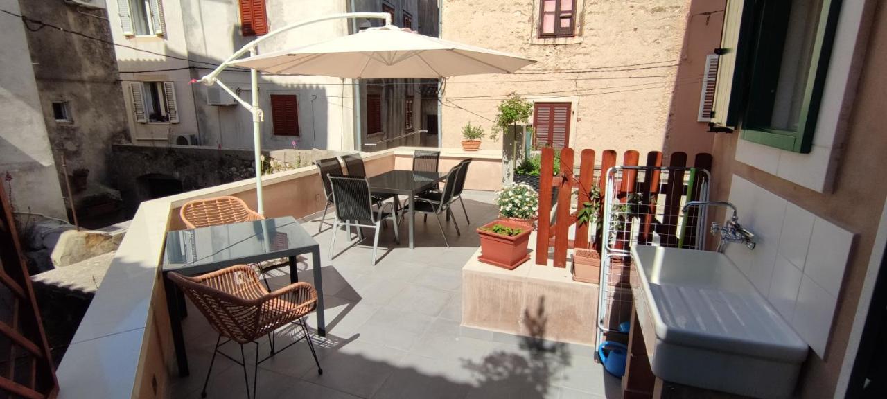 Luxury Apartment - Old Soul With A New Heart Cres Bagian luar foto